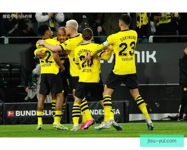 奥格斯堡主场强势三比二逆转狼堡